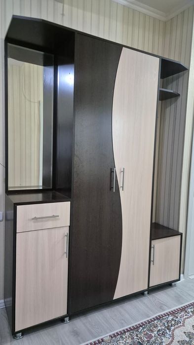 Продаётся прихожка