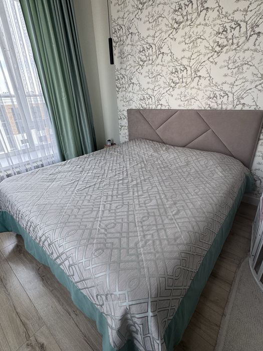 Шторы и покрывало