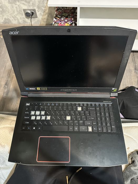 Продам игровой ноутбук Predator helios 300