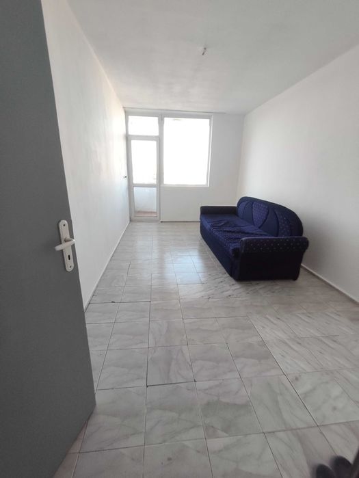 Продава се Тристаен апартамент в Пловдив, Въстанически - 72 кв.м за 2500 €/кв.м - Снимка #2