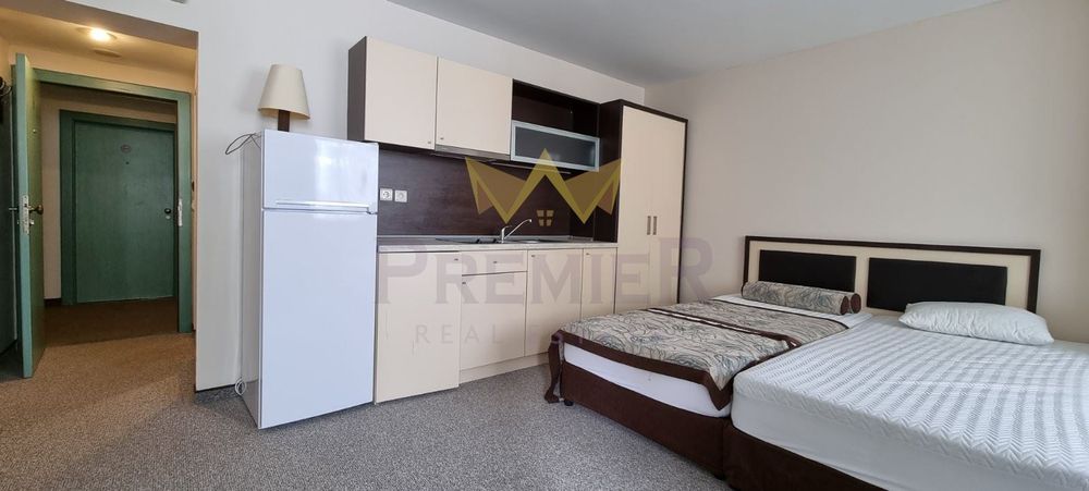 Продава се Едностаен апартамент в к.к. Златни пясъци - 46 кв.м за 979 €/кв.м - Снимка #3