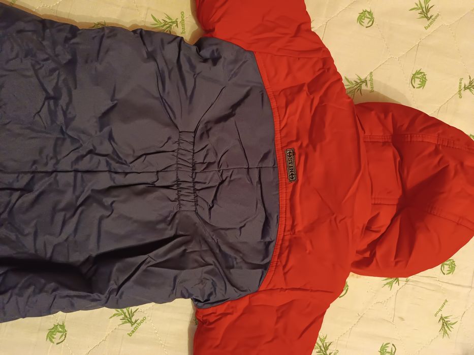 Продам зимний комбинезон на мальчика