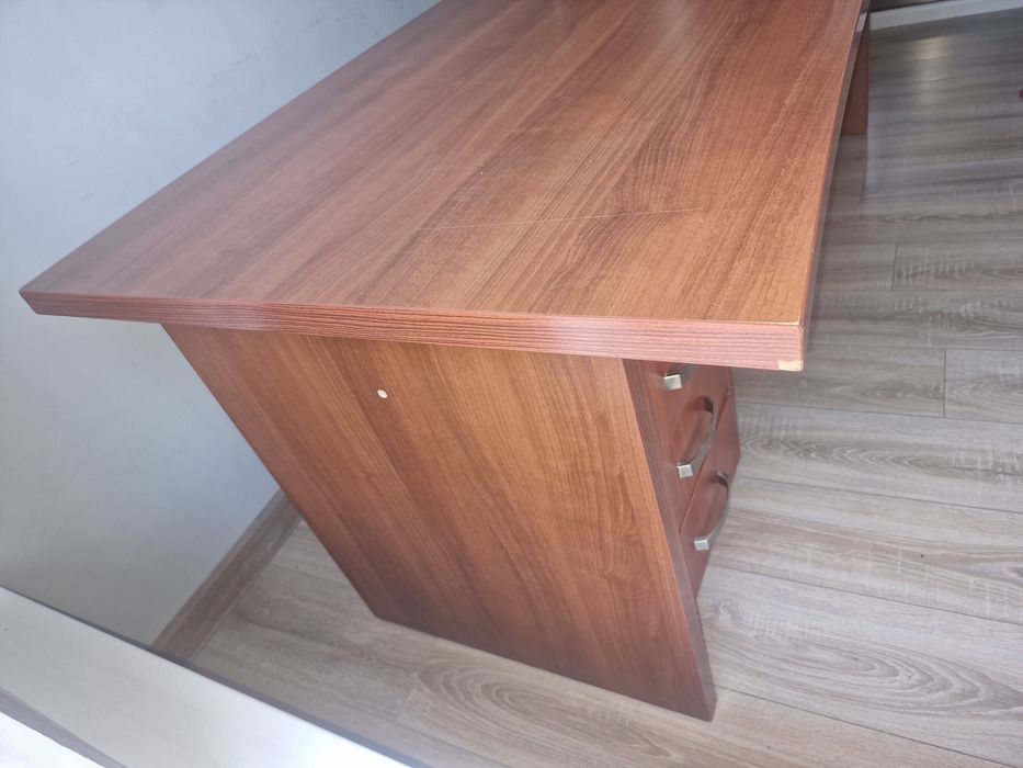 Офисный стол Директорский