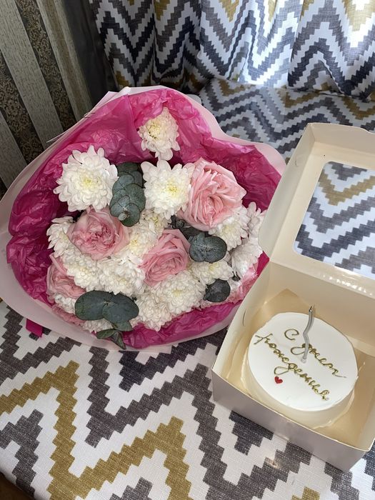 Букет розы хризантема