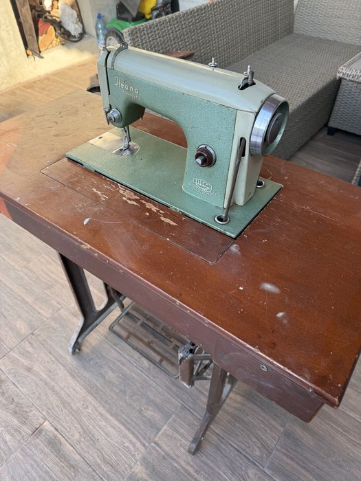 Masina de cusut Ileana