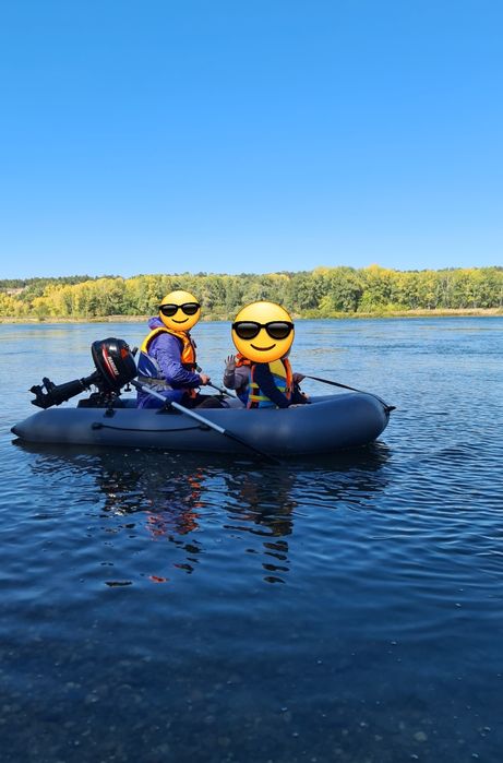 Продам лодку с мотором