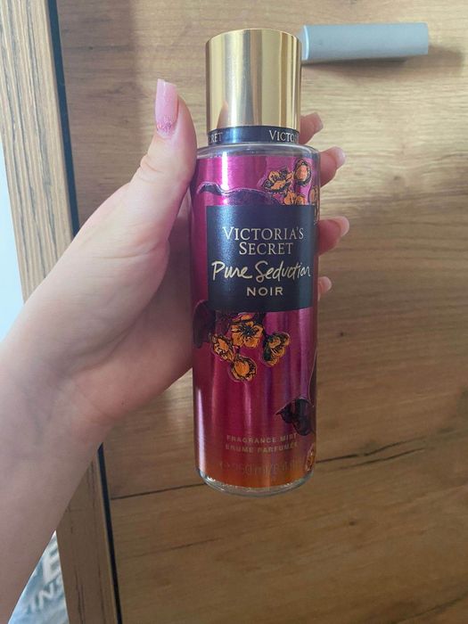 Spray de corp parfumat