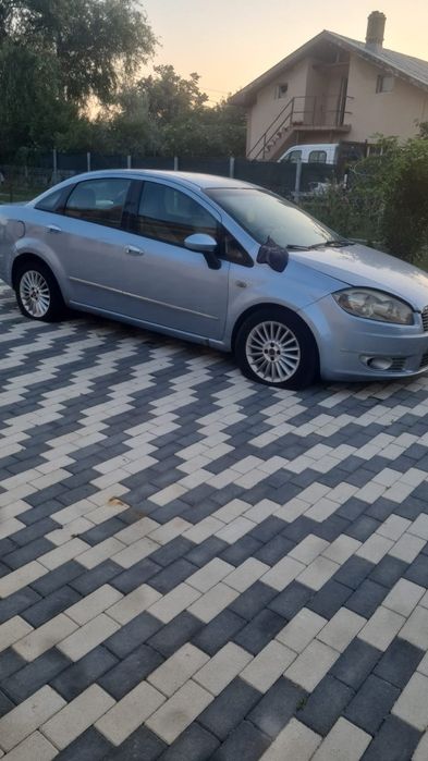 FIAT lineia 2008, singur proprietar,12 diesel,probleme electrice, nu mai funcționează gemurile, preț 1200 euro , telefon 0722819596