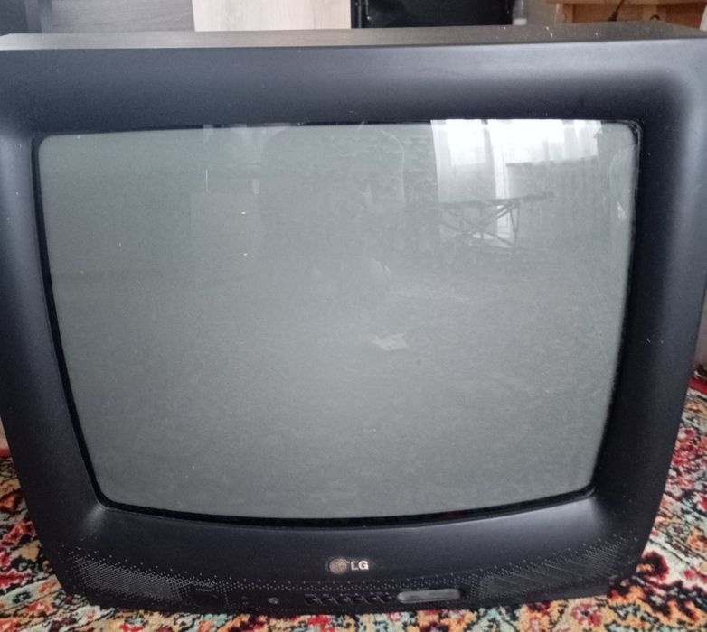 Телевизор LG легенда 90х-00х