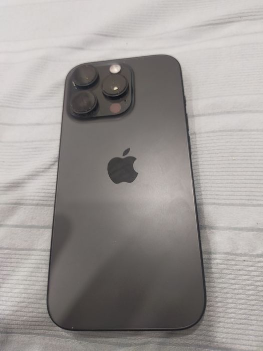 Iphone 16 pro черный