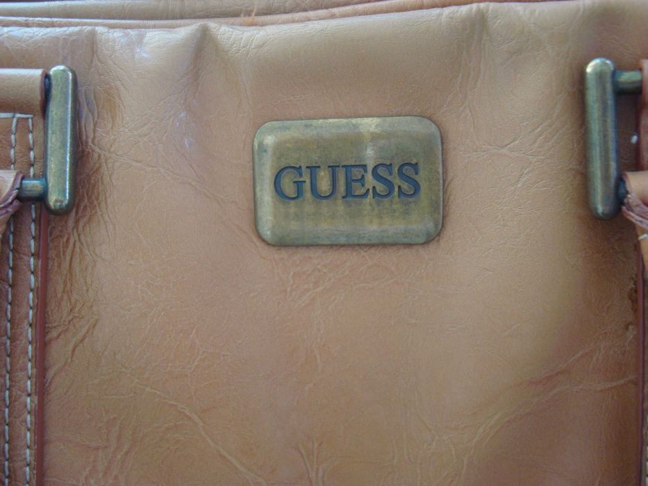Geanta dama Guess culoare maro