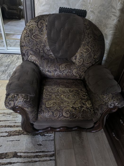 Диван раскладной+2 кресла