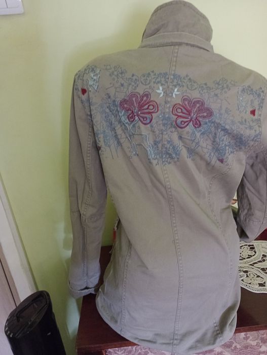 Geci groase și mai subțiri, dama, fuste adecvate, stofa