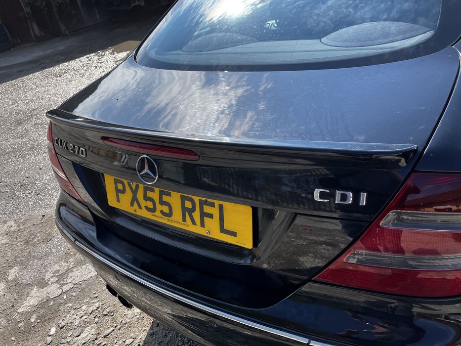 Заден капак капак Mercedes W209 с лип спойлер