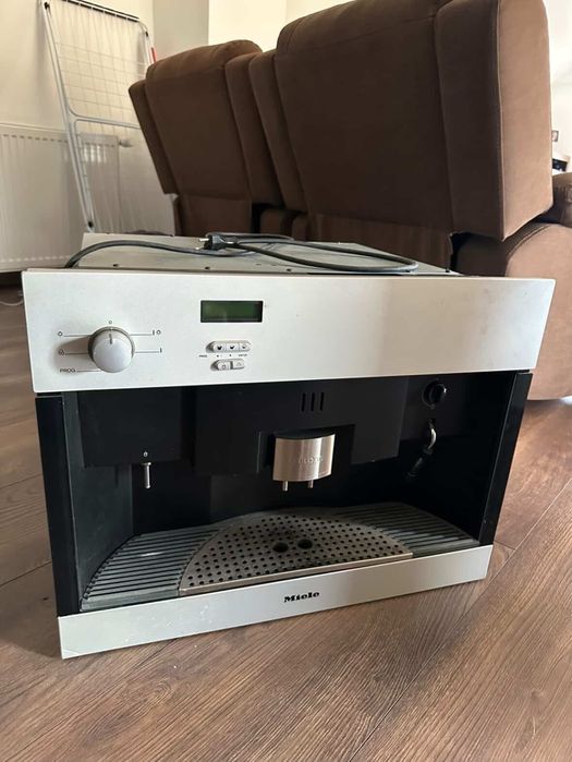 Продавам кафемашина Miele