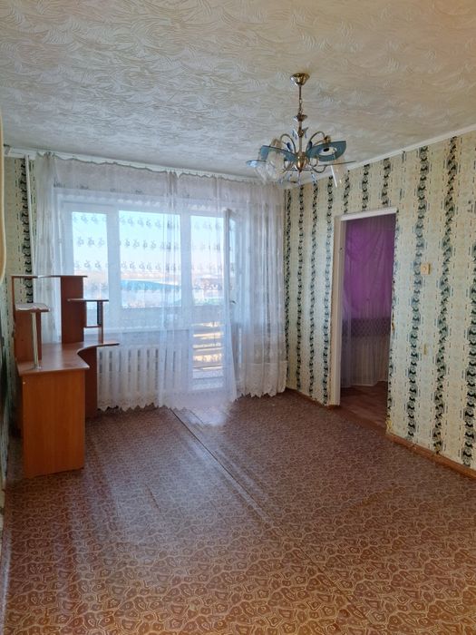 Продам квартиру 3-х комнатную