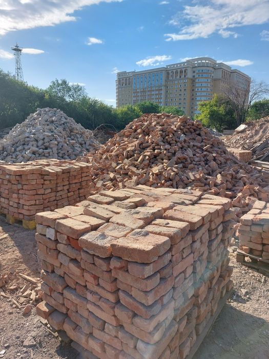 Красный кирпич...