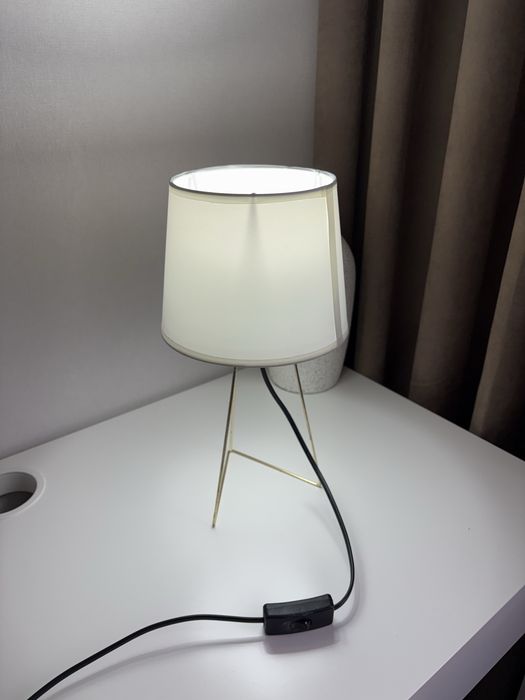 Светильник настольный, люстра