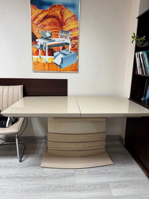 офисная мебель/ директорский стол