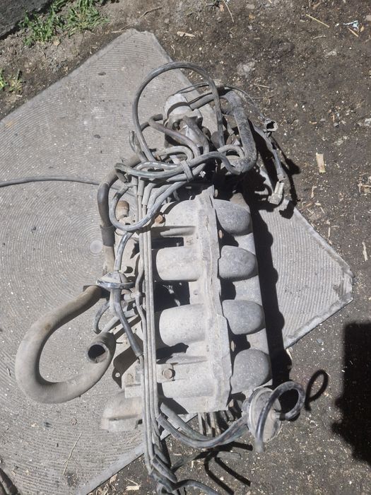 Впускной коллектор Мазда 626