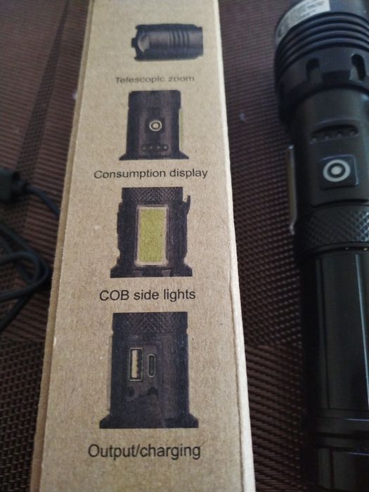 USB презарядно фенерче