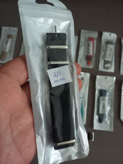 10 lei-Ieftin-Curele ceasuri silicon, noi, nepurtate