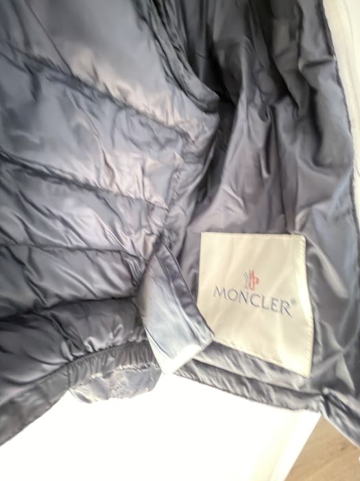Geaca Moncler 2 ani