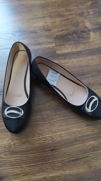 Продам туфли женские