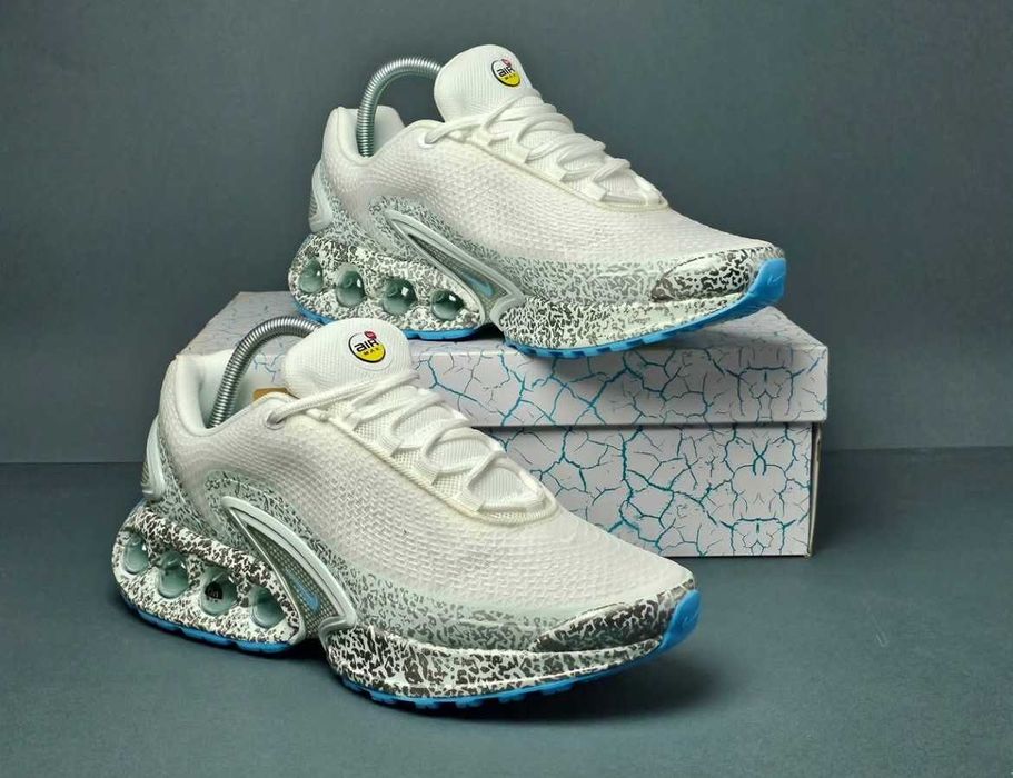 Мъжки нови маратонки Nike Air Max DN 'White Safari налични