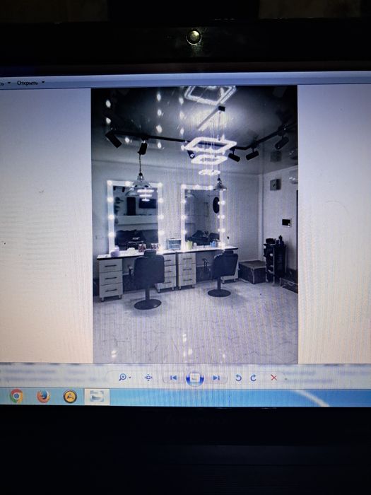 Парикмахерское зеркало,мойка,кресло,кондиционер