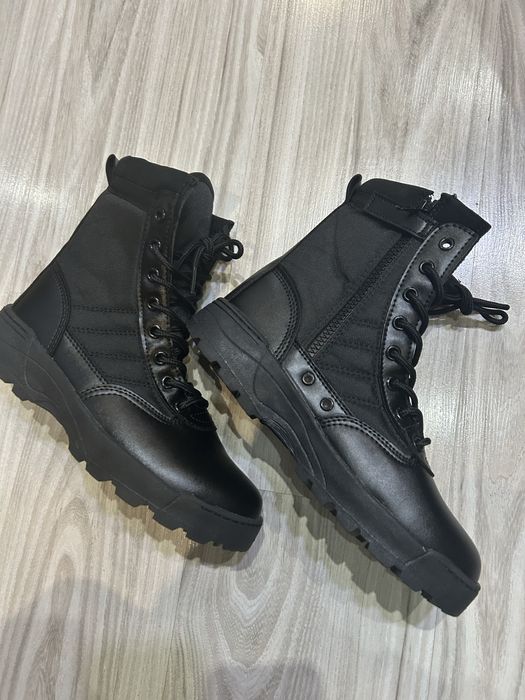 Чисто нови черни кубинки,само пробвани. Номер 39,но отговярят на 38.