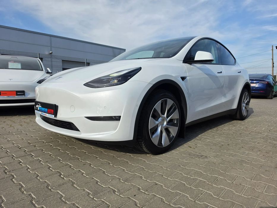 Tesla Model Y Primulproprietar