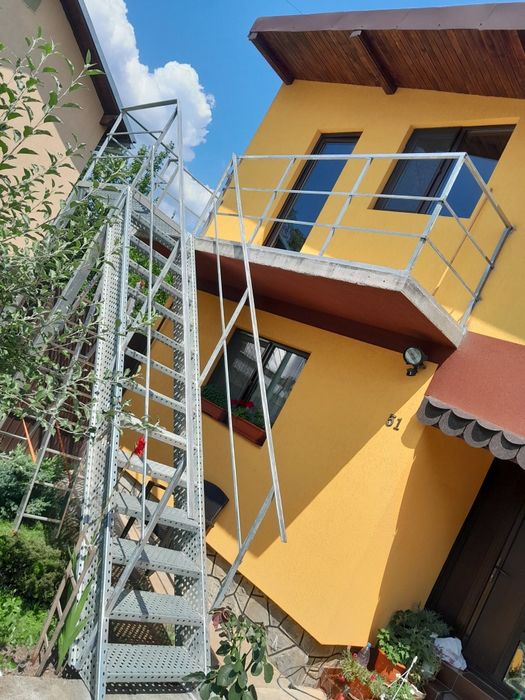 Scări metalice galvanizate la orice demisiune asiguram transport ori u