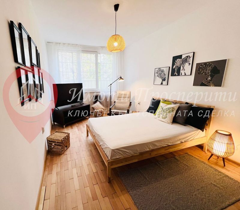 Продава се Двустаен апартамент в София, Изгрев - 48 кв.м за 4165 €/кв.м - Снимка #2