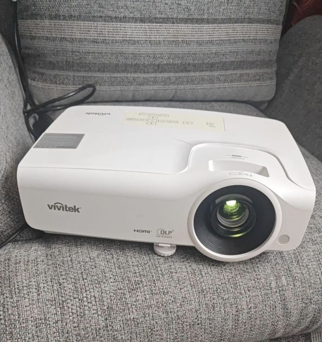 Продам проектор в идеальном состоянии