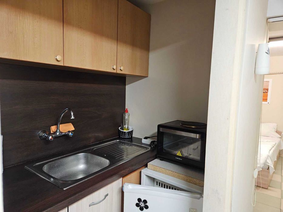 КРАТКОСРОЧЕН НАЕМ- Партерно студио- център, консумативи вкл. в цената