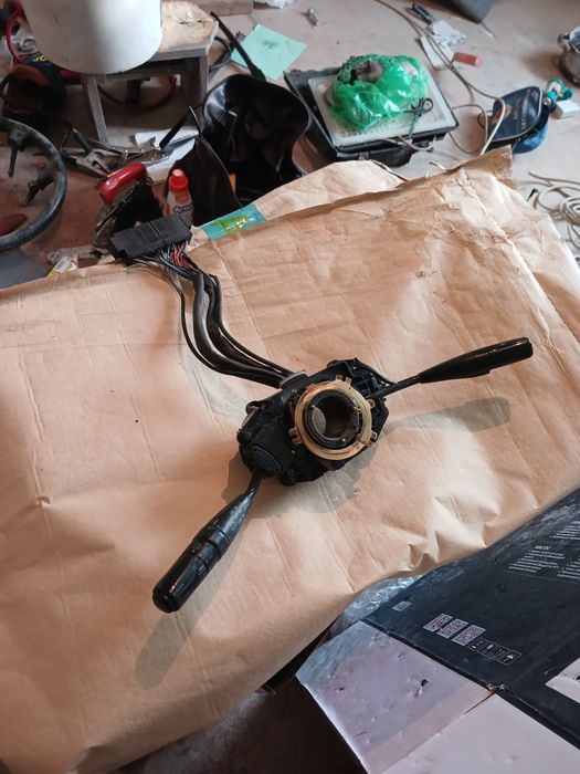 Запчасти на тойота карина е