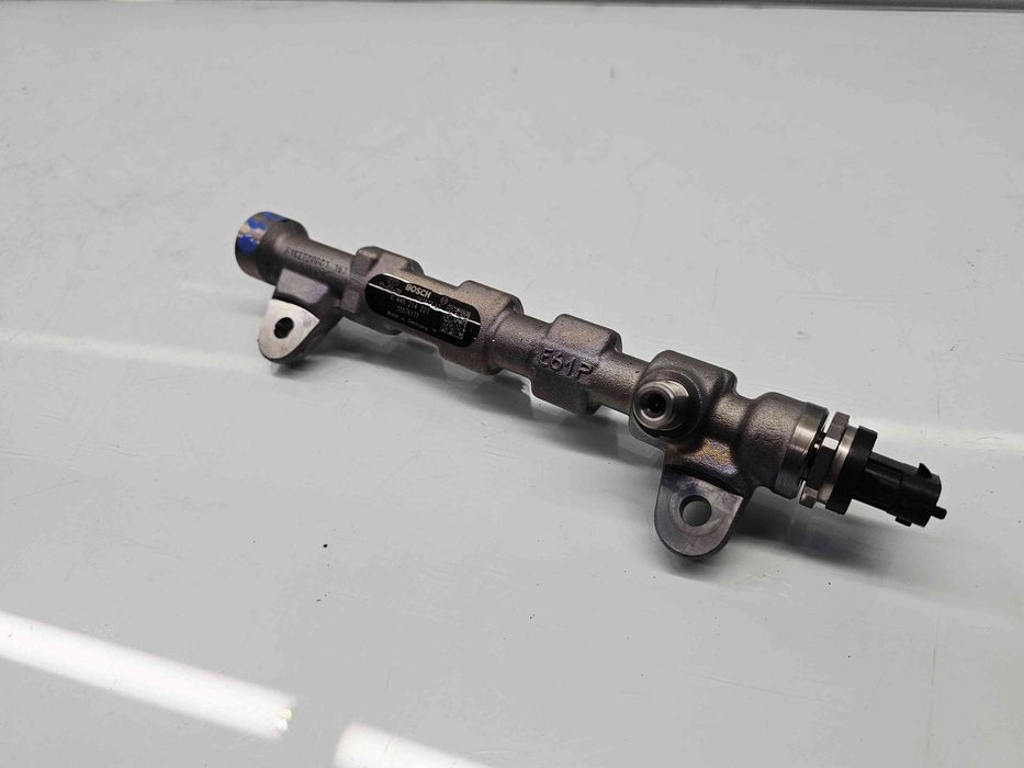 Rampa injectoare  Opel Astra J [Fabr 2009-2015] 55576177 2.0 CDTI A20D