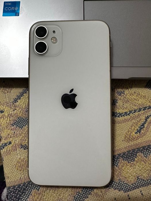 Продам айфон 11 128 гб