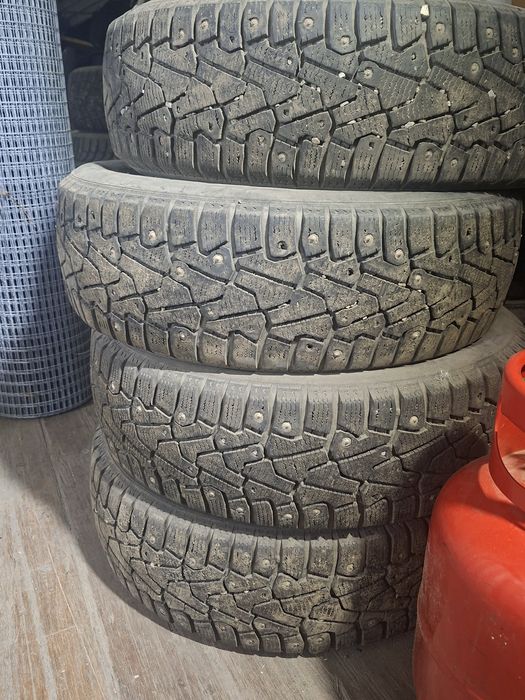 Продам шины pirelli 185/65/R15