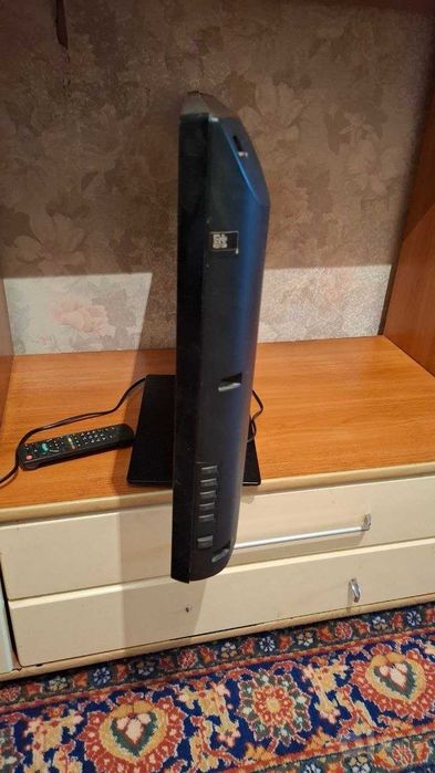 Телевизор PANASONIC TX-LR32U3  (2011 года) Б.У