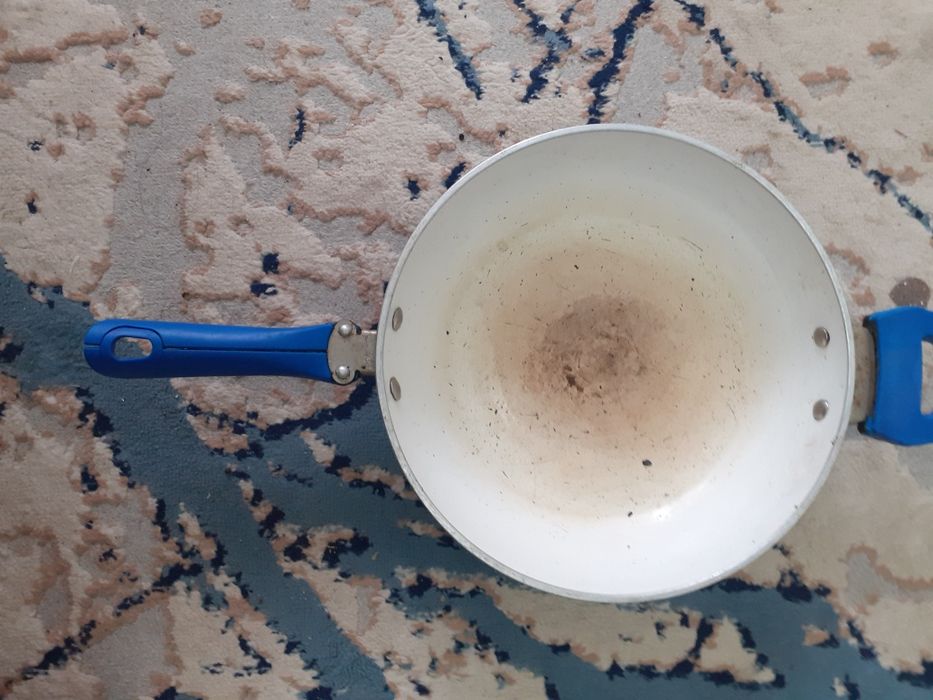 Продам кастрюли посуду