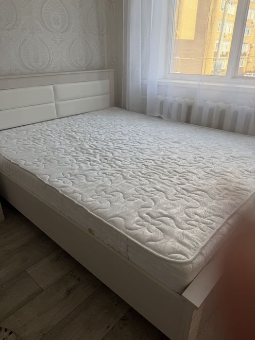 Двухспльная кровать