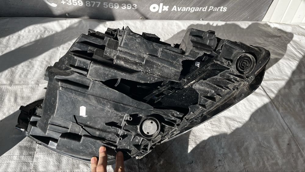 2 броя десен и 2 броя ляв фар BMW 1 F40 2020-