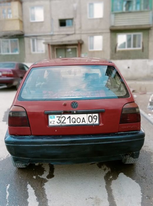 Автомобиль гольф 3