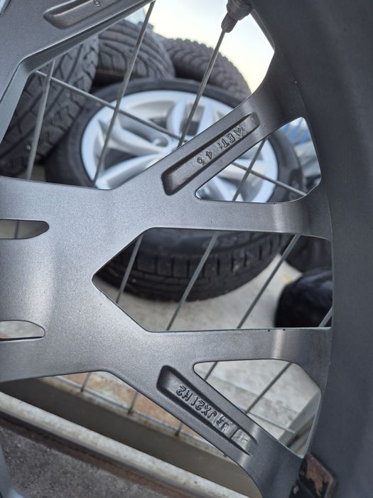 Джанти Borbet 21 цола , 5х112 , 8.5j , et45 , 255/35/21 Mercedes  Audi