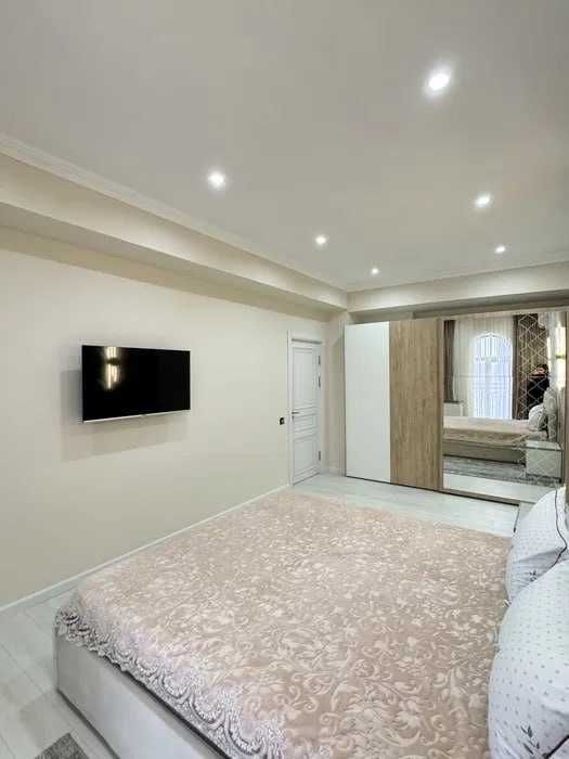 Сдаю срочно шикарную 3-х ком 4/9 Минор метро Алайский рынок (P2)