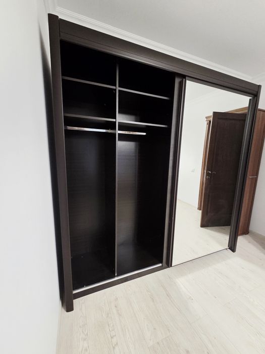 Dresing generos  Mobexpert Moon