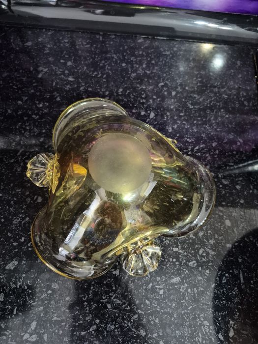 Продаю пепельницу