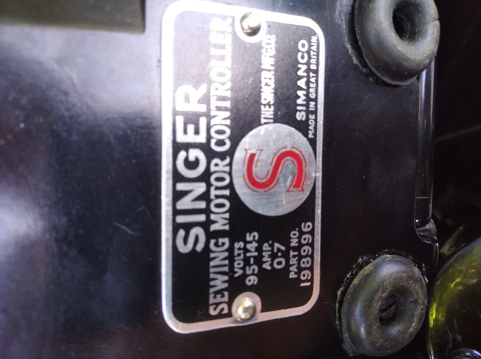 Сингер Антика модел 221 К1